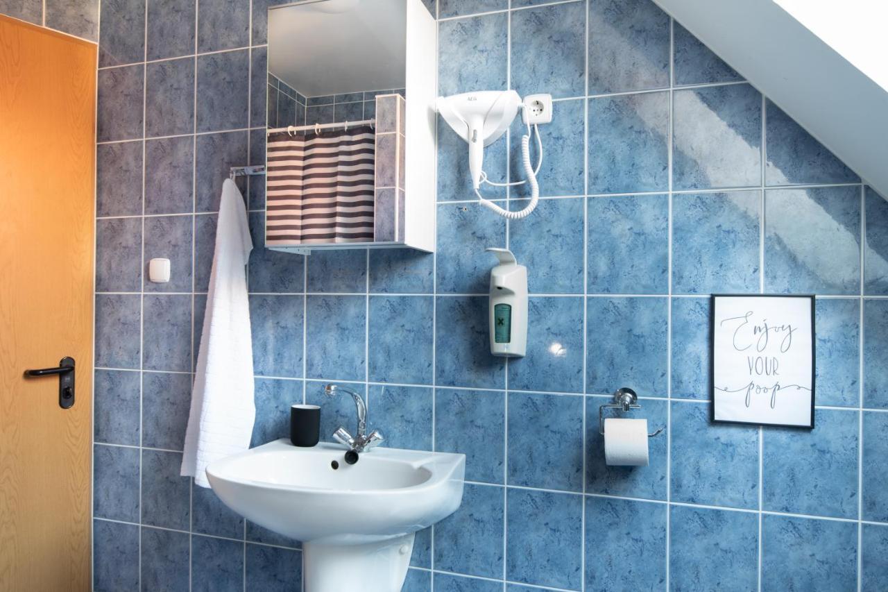 Grand Apartmanhaz Gyenesdiás Buitenkant foto