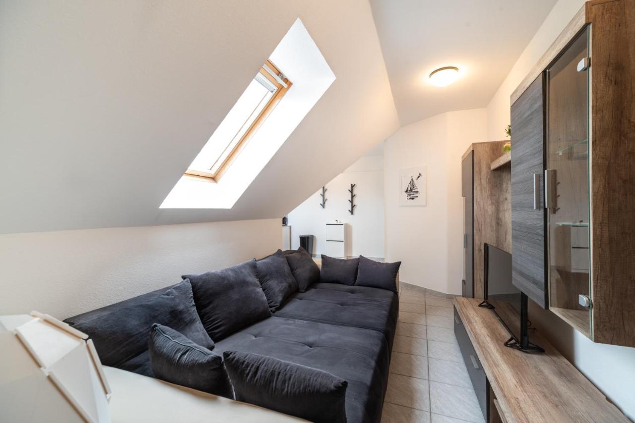 Grand Apartmanhaz Gyenesdiás Buitenkant foto