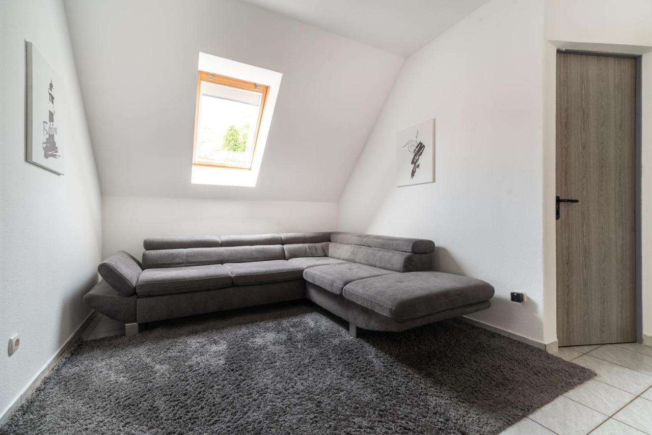 Grand Apartmanhaz Gyenesdiás Buitenkant foto