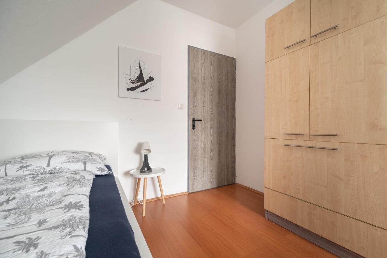 Grand Apartmanhaz Gyenesdiás Buitenkant foto