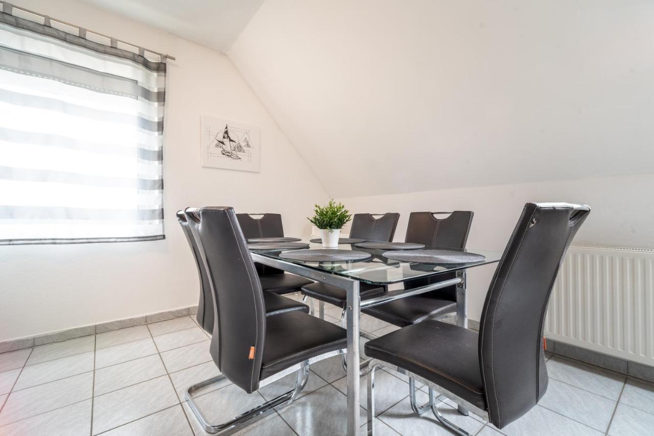 Grand Apartmanhaz Gyenesdiás Buitenkant foto