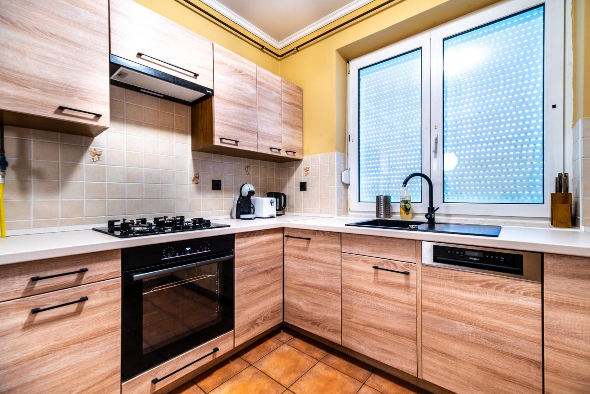 Grand Apartmanhaz Gyenesdiás Buitenkant foto