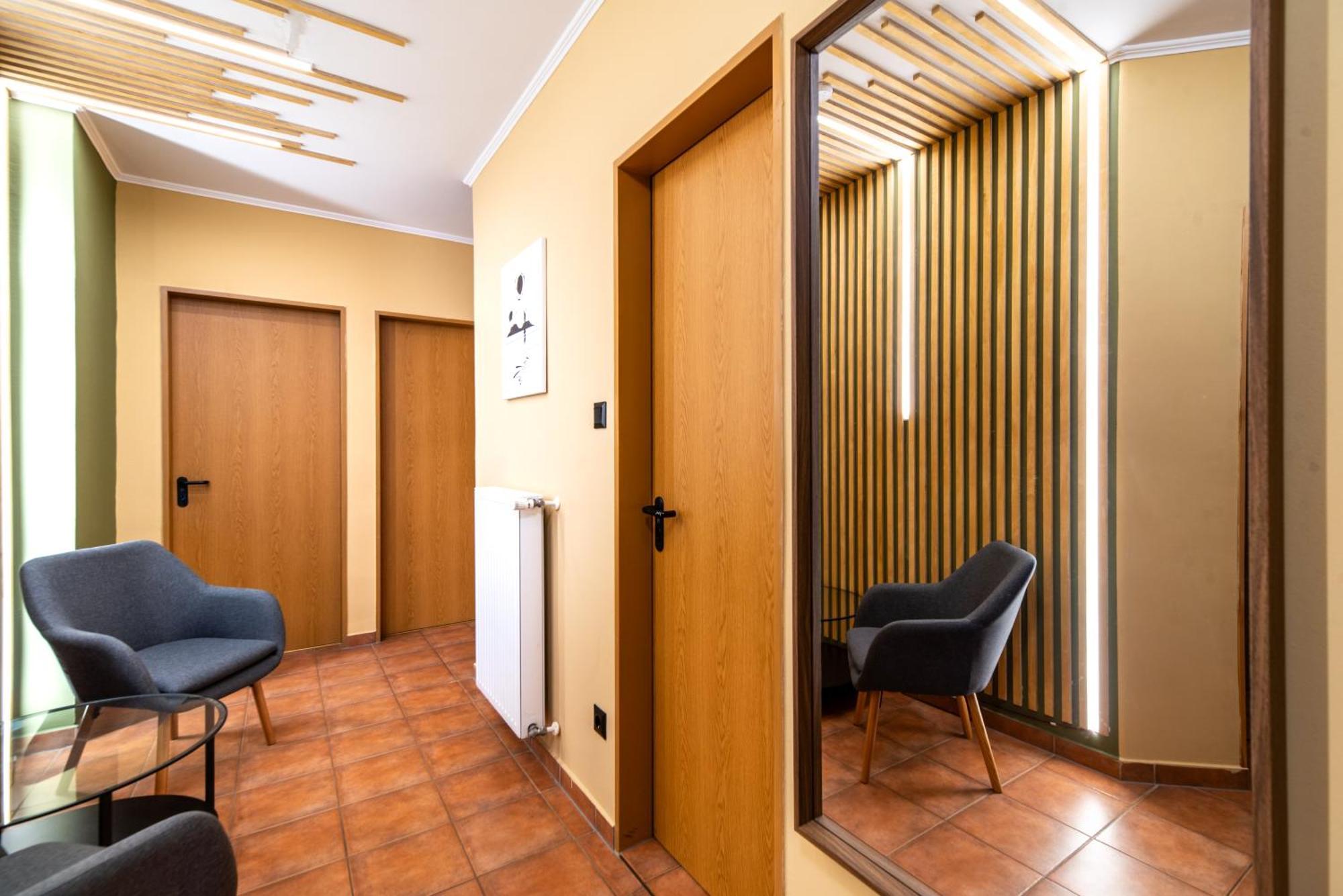 Grand Apartmanhaz Gyenesdiás Buitenkant foto