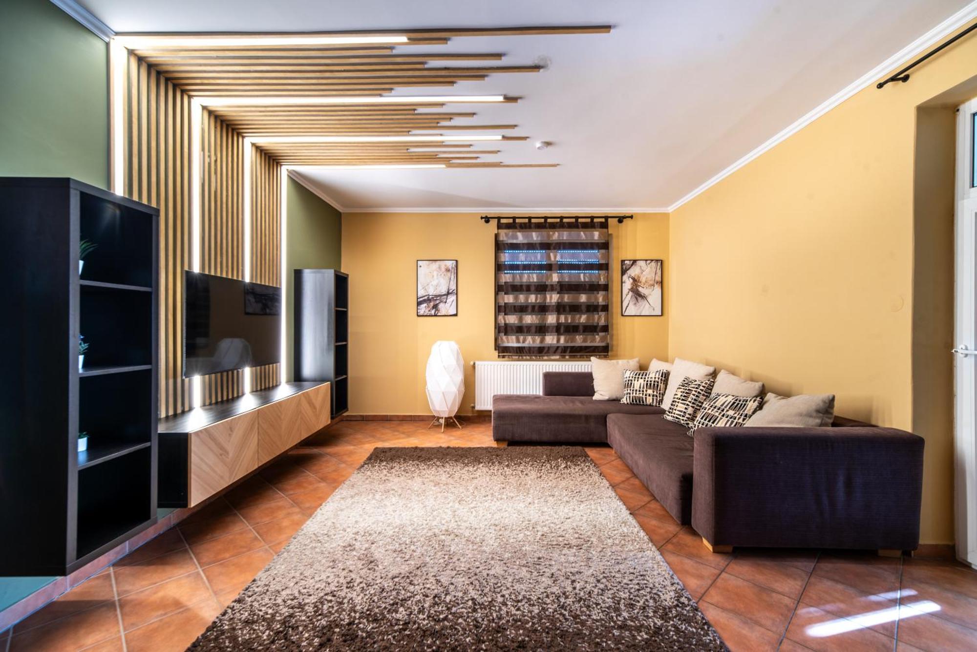 Grand Apartmanhaz Gyenesdiás Buitenkant foto