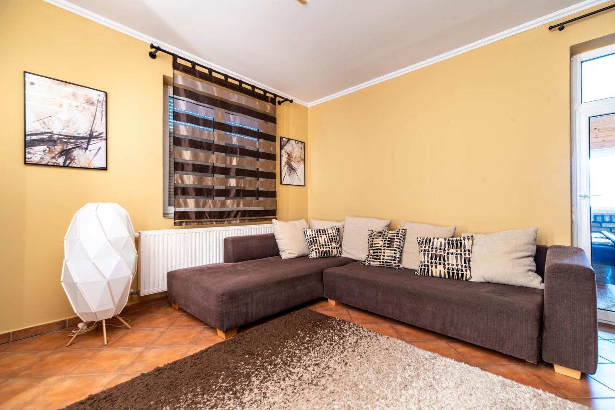 Grand Apartmanhaz Gyenesdiás Buitenkant foto